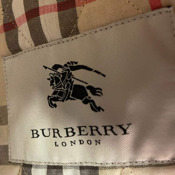 Authentic Burberry Quilted jacket ( dark brown) - Picture 4 of 9